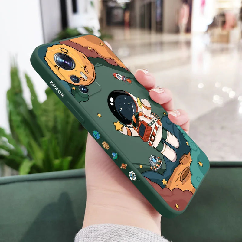 Funda de Teléfono Hello Astronaut para Xiaomi Mi 13, 13T, 12, 11 Ultra, 10, 9, 12T, 11T, 10T, 9T Pro Lite, Poco F5, F4, X4, M4, F3, X3 Pro 4G 5G GT: Diseño Divertido y Protección Confiable