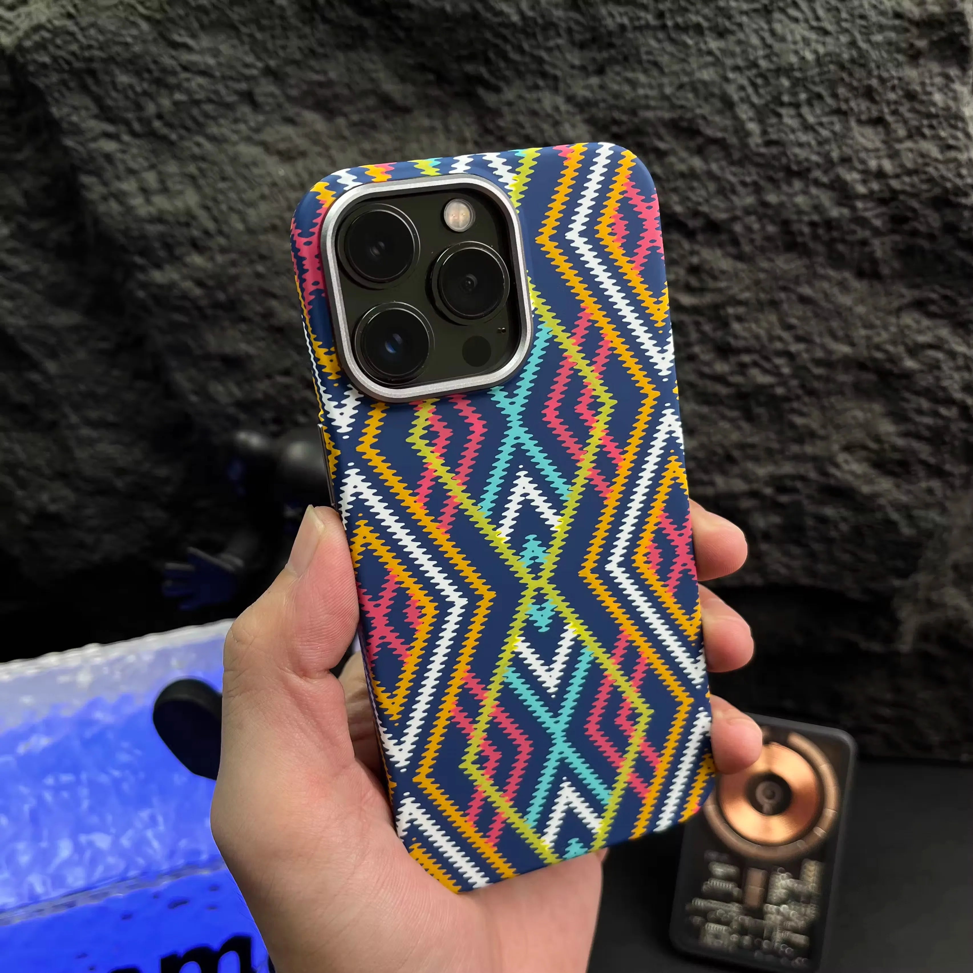 Funda de Fibra de Carbono con Textura Trenzada para iPhone - Carcasa de Alta Gama para iPhone 15 Pro Max, 14, 13, 12 Pro Max, 15 Plus