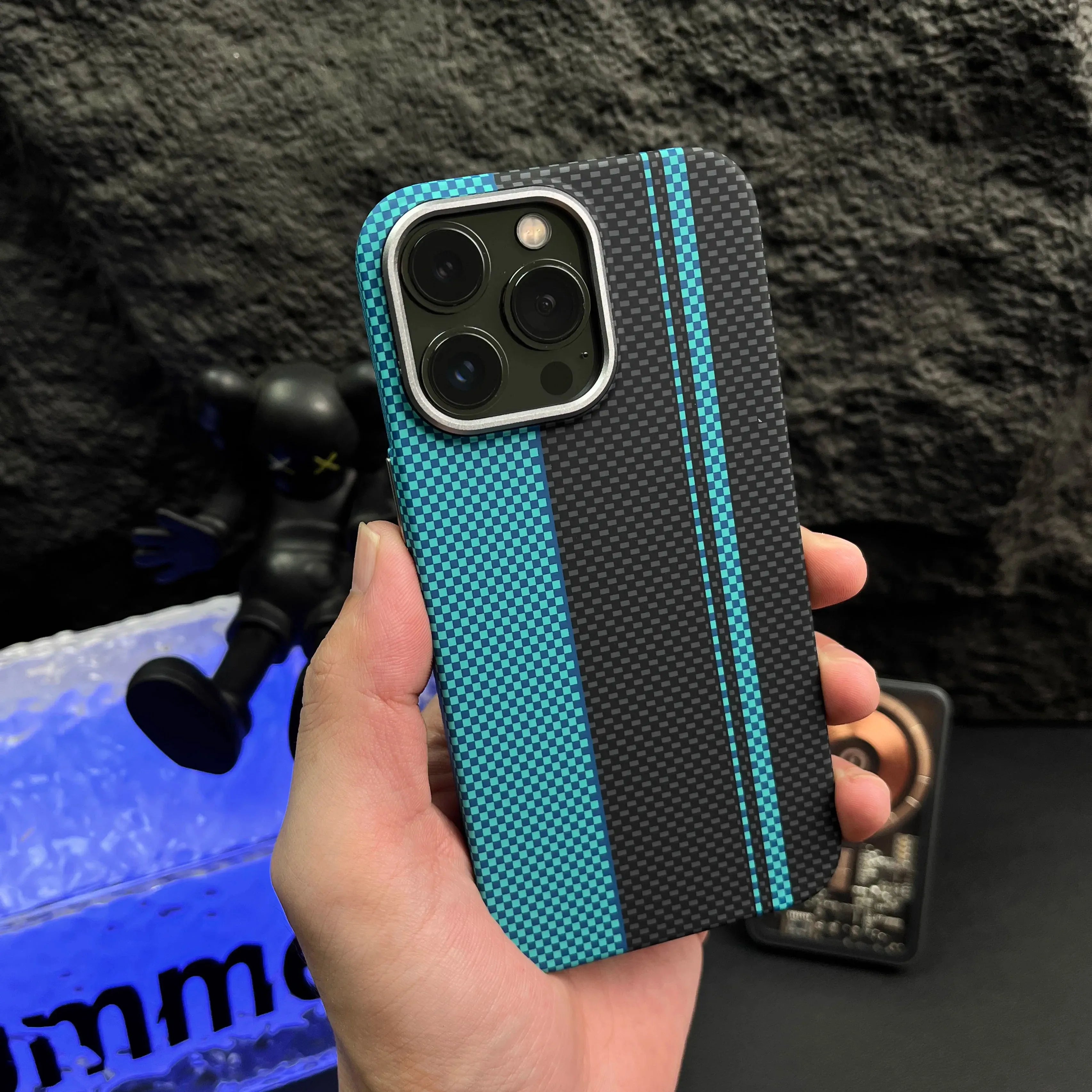 Funda de Fibra de Carbono con Textura Trenzada para iPhone - Carcasa de Alta Gama para iPhone 15 Pro Max, 14, 13, 12 Pro Max, 15 Plus